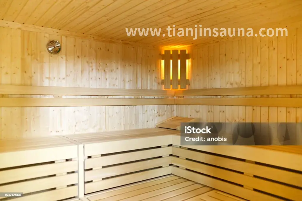 桑拿房内的蒸汽