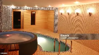 逃离都市喧嚣，天津桑拿的治愈之旅：一次深度放松的奇遇！