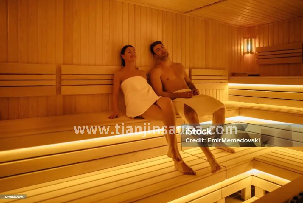 桑拿中的人